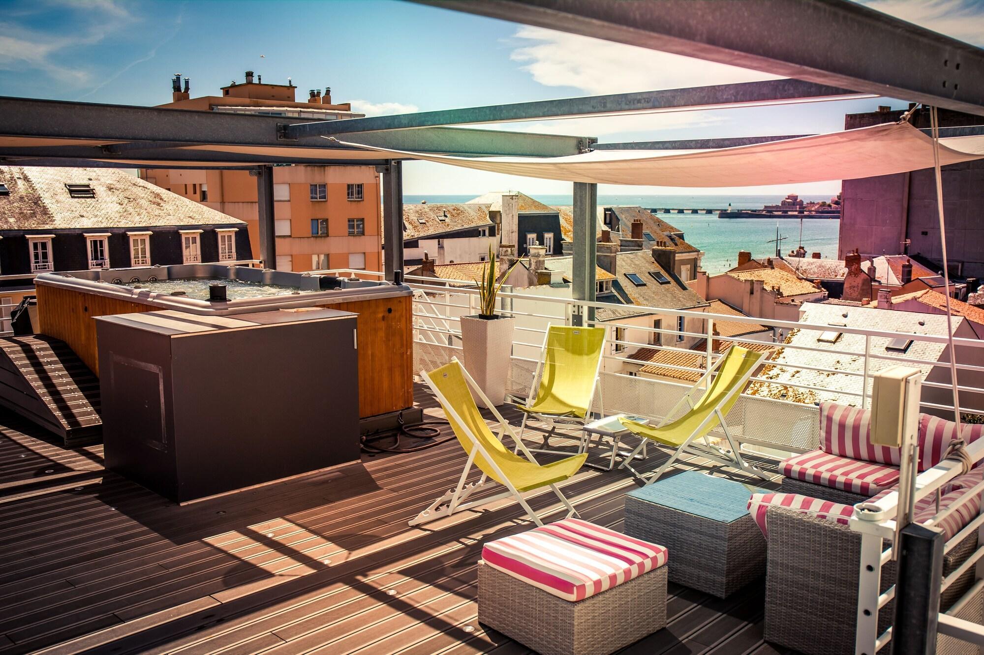 Logis - Hotel Arc En Ciel Et Spa Les Sables D'Olonne Exterior foto